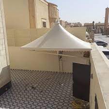 مظلات هرمية