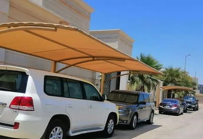 مظلات وسواتر