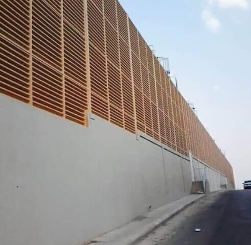 سواتر و مظلات في الرياض  لتغطية المسابح و الفلل و الحواجز الارضية و الاخشاب البلاستيكية