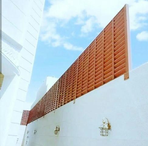 سواتر و مظلات في الرياض  لتغطية المسابح و الفلل و الحواجز الارضية و الاخشاب البلاستيكية