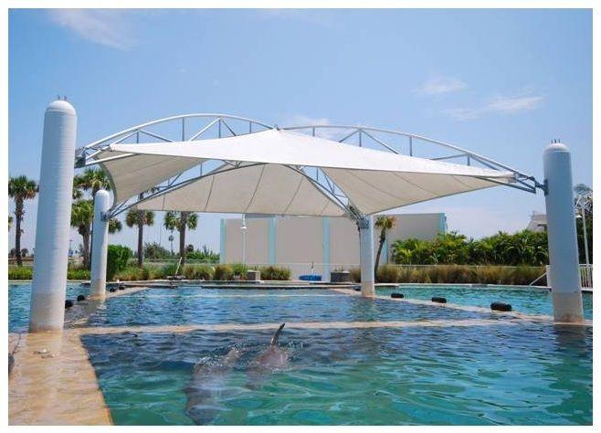 سواتر و مظلات في الرياض  لتغطية المسابح و الفلل و الحواجز الارضية و الاخشاب البلاستيكية