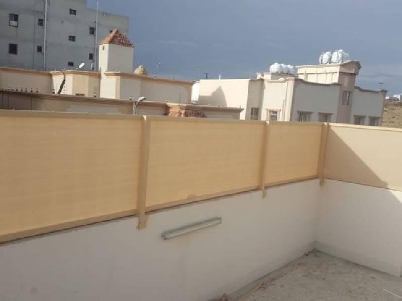 تركيب سواتر لأحواش الفلل والمنازل والاستراحات في حي لبن والخزامي بالرياض