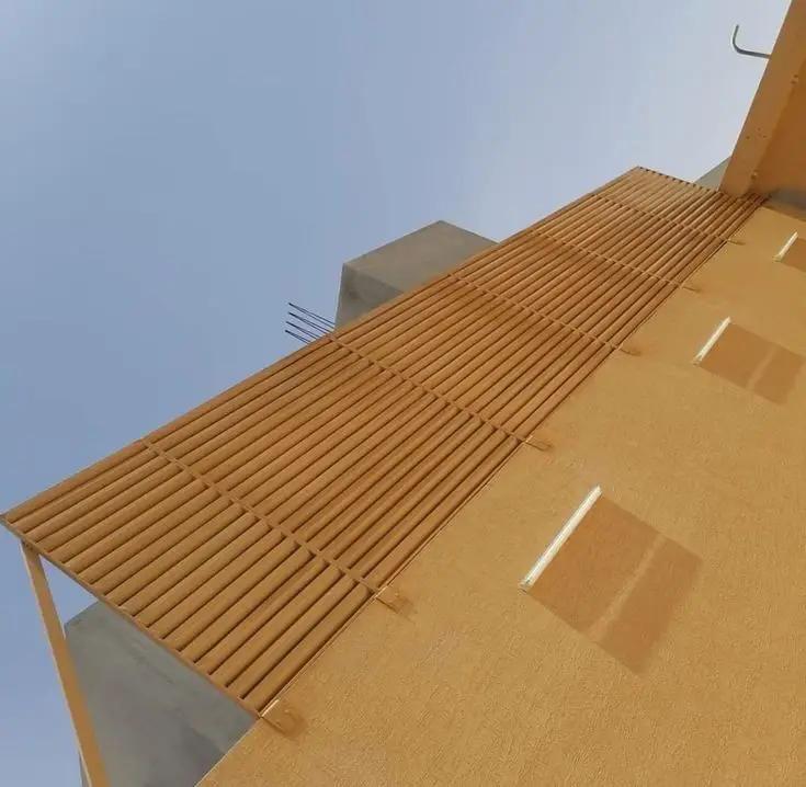 سواتر بديل الخشب في حي ام الحمام الغربي : جمال الخشب ومتانة المستقبل