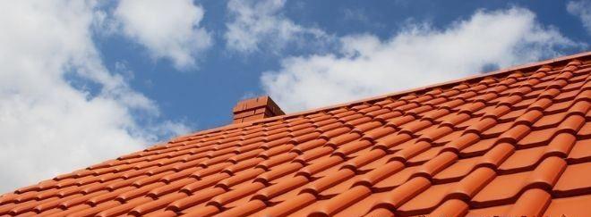 اختيار القراميد المناسبة بناءً على نوع السطح في الدرعية بالرياض