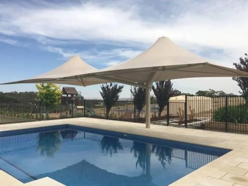 سواتر و مظلات في الرياض  لتغطية المسابح و الفلل و الحواجز الارضية و الاخشاب البلاستيكية