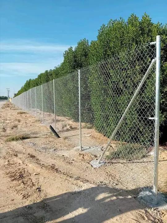 أرخص مقاول تركيب شبوك بالرياض، تركيب شبوك مزارع الرياض، مقاول شبوك تسوير أراضي، أسعار الشبوك في الرياض 2026.