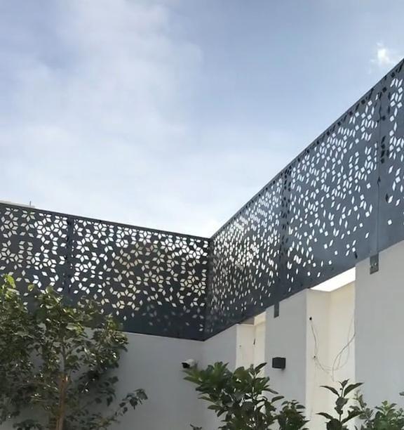 أفضل تركيب سواتر قص ليزرفي حي النرجس والياسمين2026: فخامة التصميم وأحدث تقنيات المتانة.