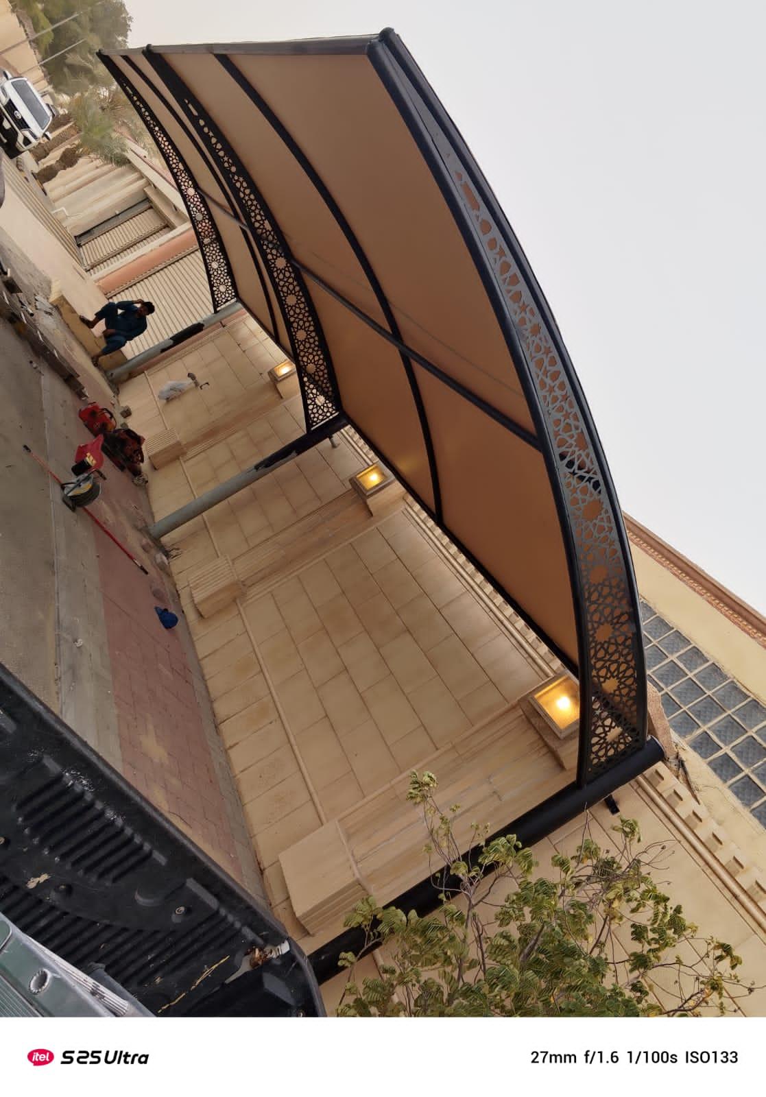 حدادمظلات مداخل المنازل والفلل في شمال الرياض