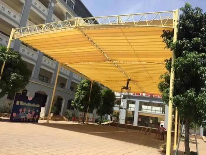 حدادمظلات مداخل المنازل والفلل في شمال الرياض