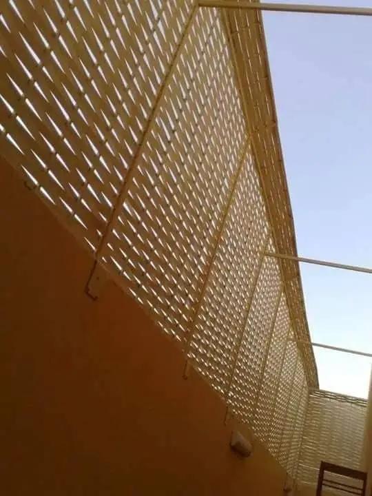 أفضل شركة حداده لتركيب سواتر ليزروسواتر احواش بحي الملقا | تصاميم مودرن بأسعار تنافسية