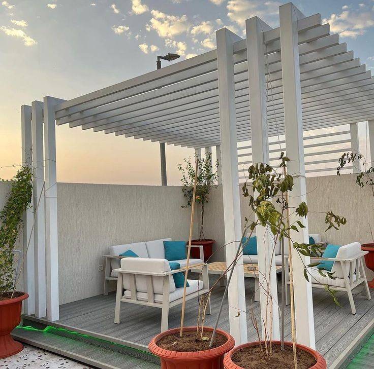 حداد متنقل لتركيب المظلات والبرجولات حي الصحافة والمزاحمية| تصاميم عصرية وتنفيذ احترافي بأقل الأسعار