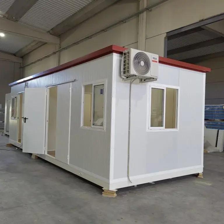 ملاحق ساندوتش بانل في مطار الملك خالد بالرياض:الدليل الشامل للتكلفة، المميزات، وطريقة التركيب 2026