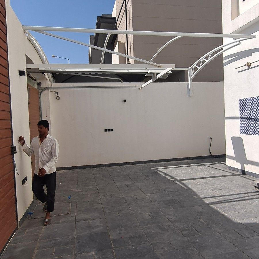 أفضل ورشه حدادةلاصلاح مظلات كراج مقوسة بتثبيت آمن بحي الملز والعليا