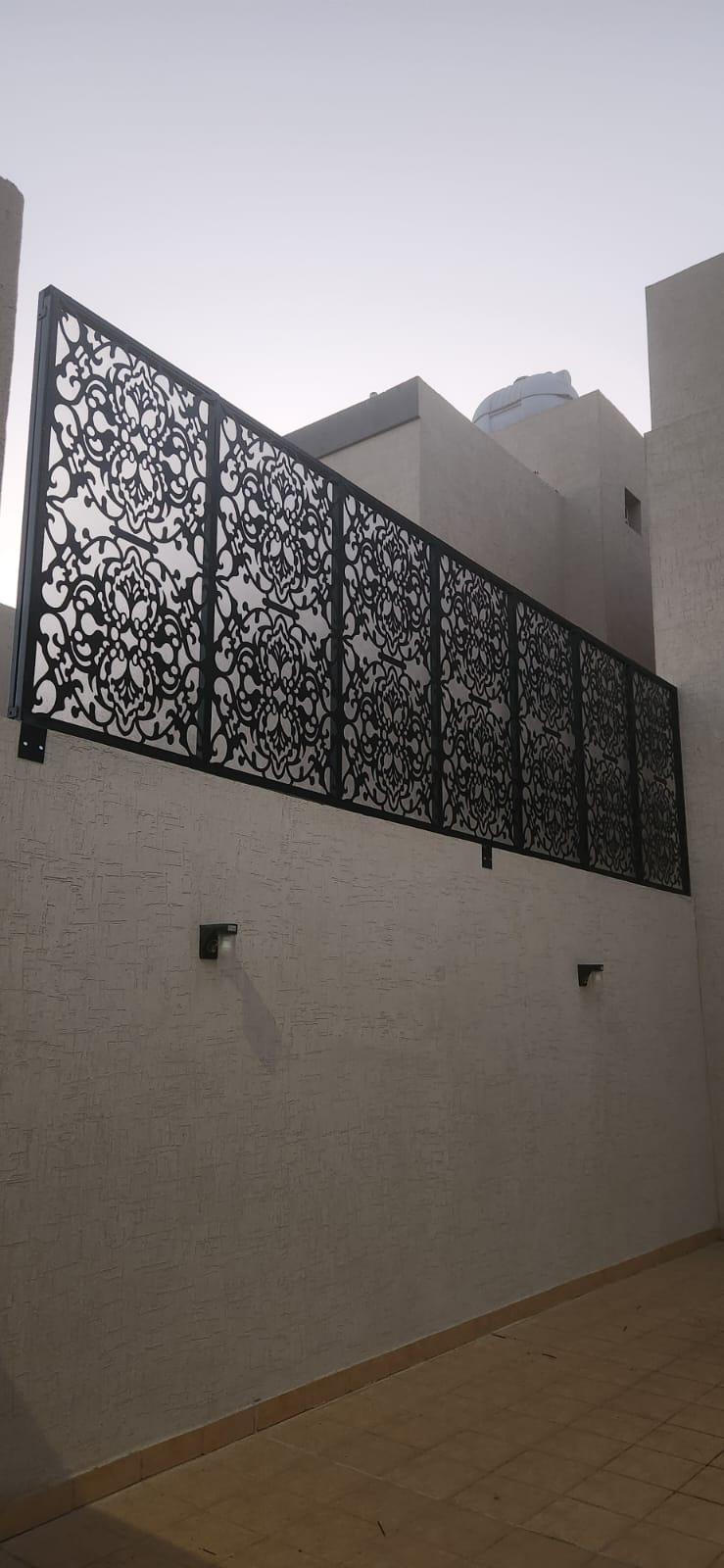 دليل لحداد تركيب مظلات وسواتر حي الرمال والملقا|بأنواع المظلات وأسعارها وأفضل الخامات