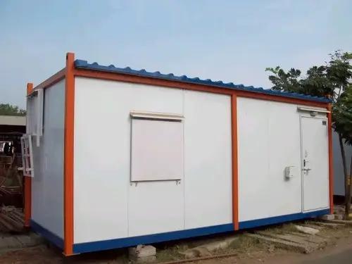 ملاحق ساندوتش بانل في مطار الملك خالد بالرياض:الدليل الشامل للتكلفة، المميزات، وطريقة التركيب 2026