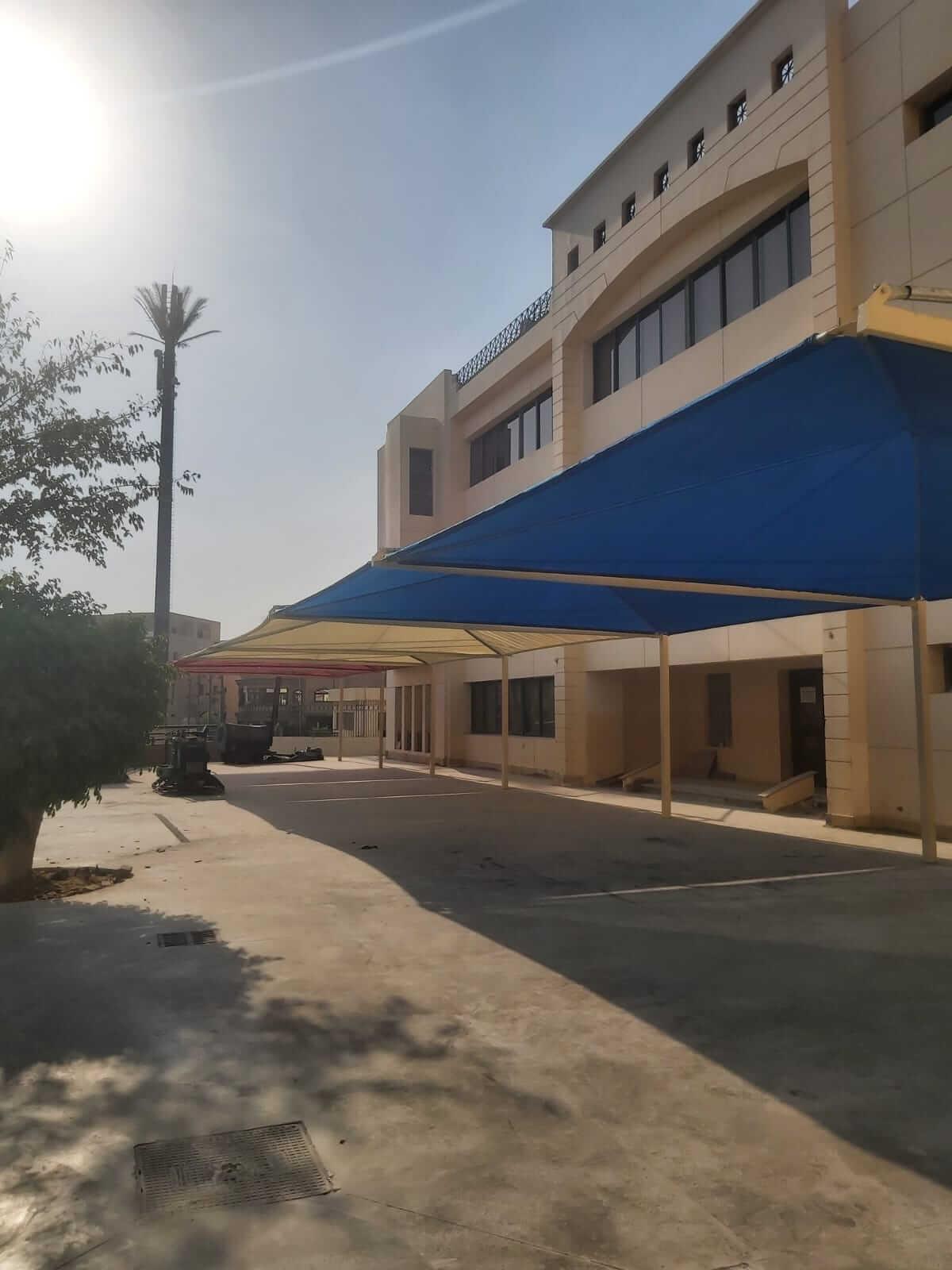 دليل أفضل حداد لتركيب أنواع مظلات سيارات وفيلات وكراجات في حي الملك فهد وحي الملك سلمان لعام2026: التصاميم والأسعار