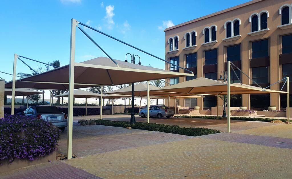 دليل أفضل حداد لتركيب أنواع مظلات سيارات وفيلات وكراجات في حي الملك فهد وحي الملك سلمان لعام2026: التصاميم والأسعار