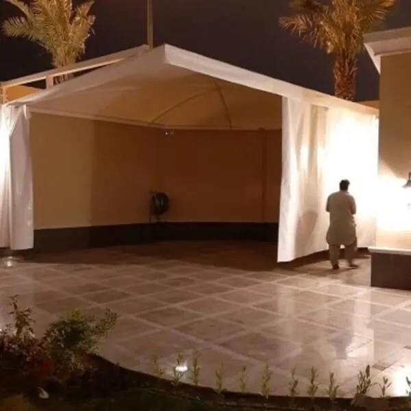 أفضل حداد لتركيب أنواع قماش مظلات خارجية ومظلات شراع حي الياسمين وحي الملقا: دليل الشراء الشامل لعام 2026