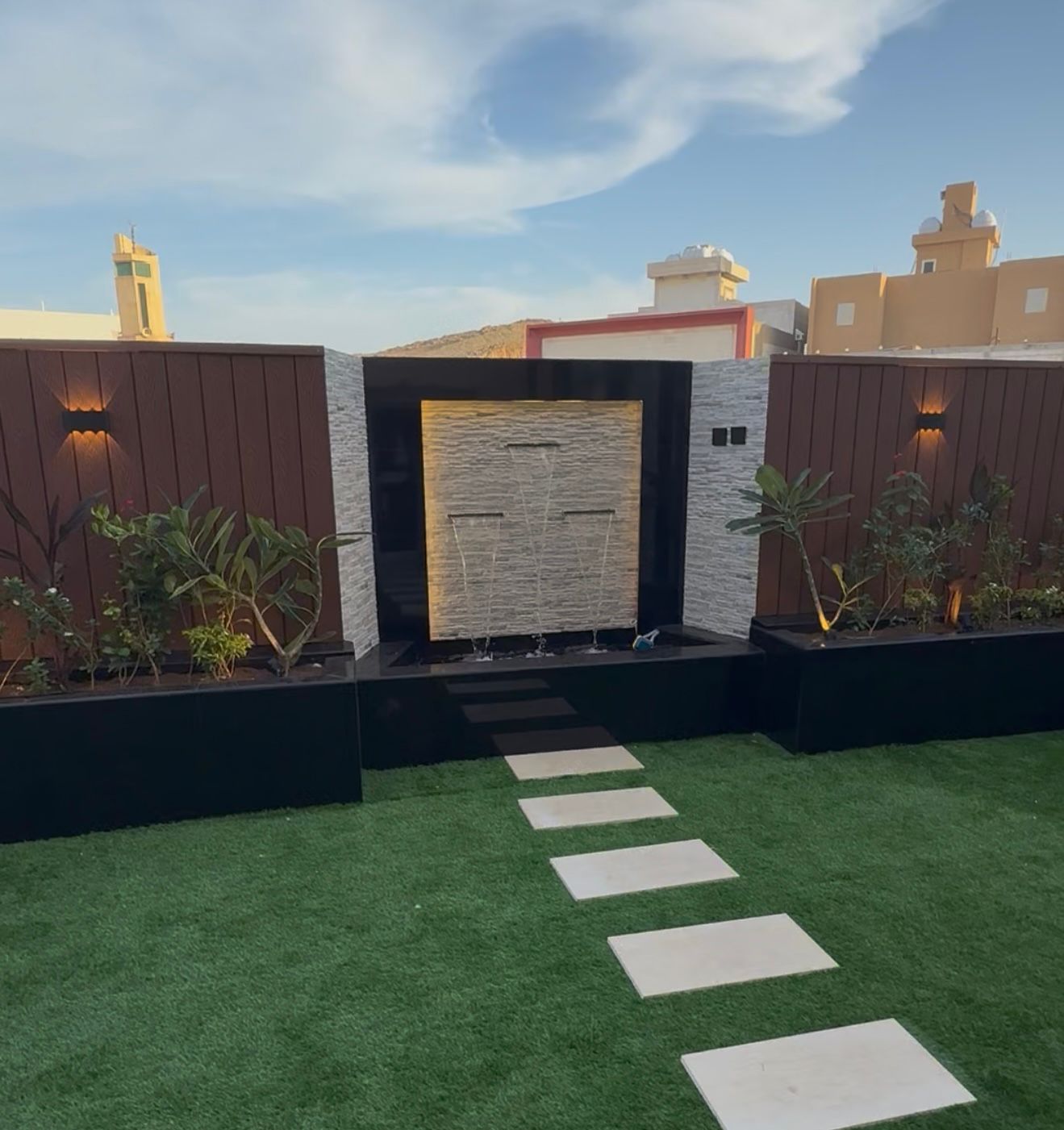 مجالس زجاجية وملاحق خارجيه فخمةفي شمال الرياض:تصاميم عصرية تجمع بين الفخامة وإطلالة الطبيعة 2026