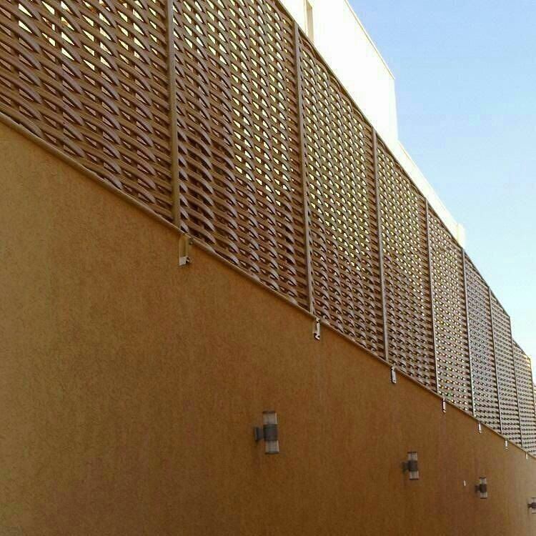 أفضل أنواع وتصاميم سواتر منازل حي العارض وحي العزيزيه لعام 2026 | دليل شامل للأسعار والمميزات