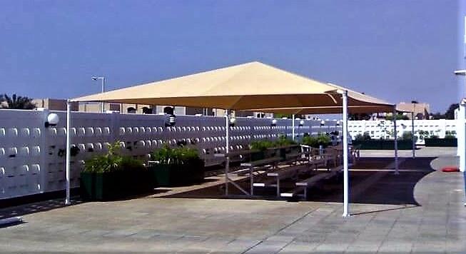 دليل أفضل حداد لتركيب أنواع مظلات سيارات وفيلات وكراجات في حي الملك فهد وحي الملك سلمان لعام2026: التصاميم والأسعار