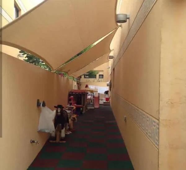 أفضل حداد لتركيب أنواع قماش مظلات خارجية ومظلات شراع حي الياسمين وحي الملقا: دليل الشراء الشامل لعام 2026