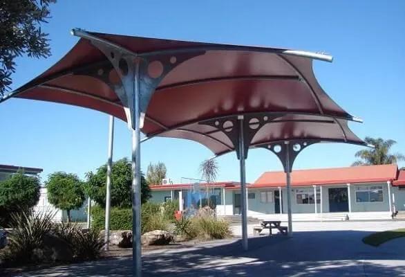 أفضل حداد لتركيب أنواع قماش مظلات خارجية ومظلات شراع حي الياسمين وحي الملقا: دليل الشراء الشامل لعام 2026